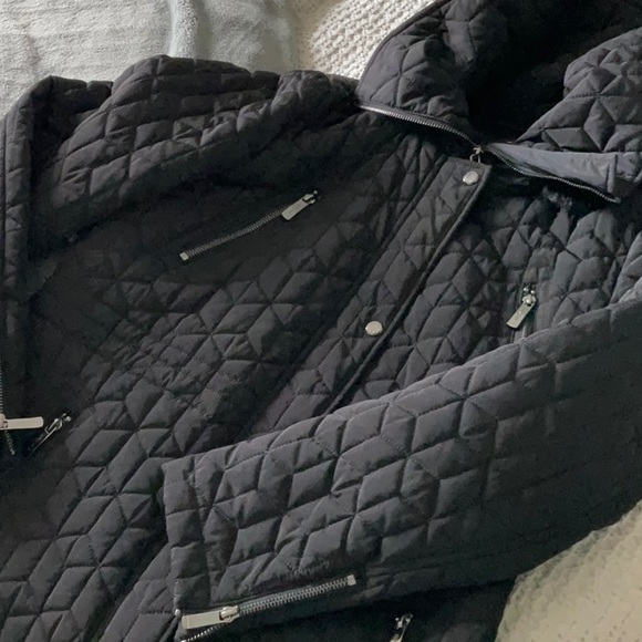 Calvin Klein Puffer Jacket - Picture 9 of 9